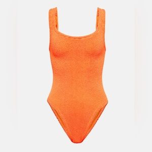 NWT Hunza G square neck crinkle one piece swimsuit